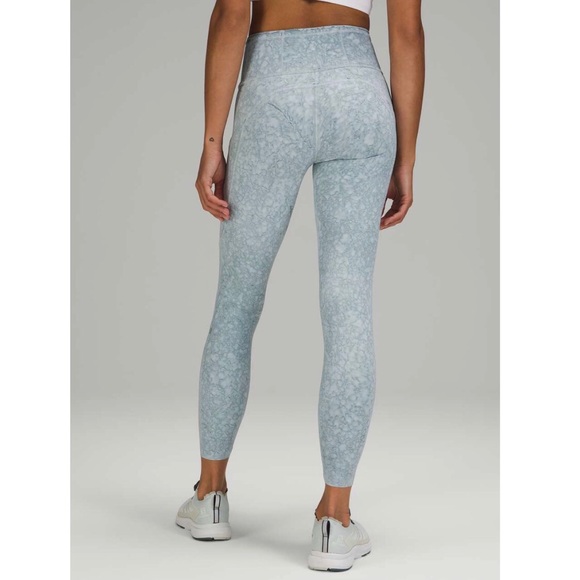 Lululemon Fast and Free High-Rise Tight 25” Leggings - Picture 2 of 7